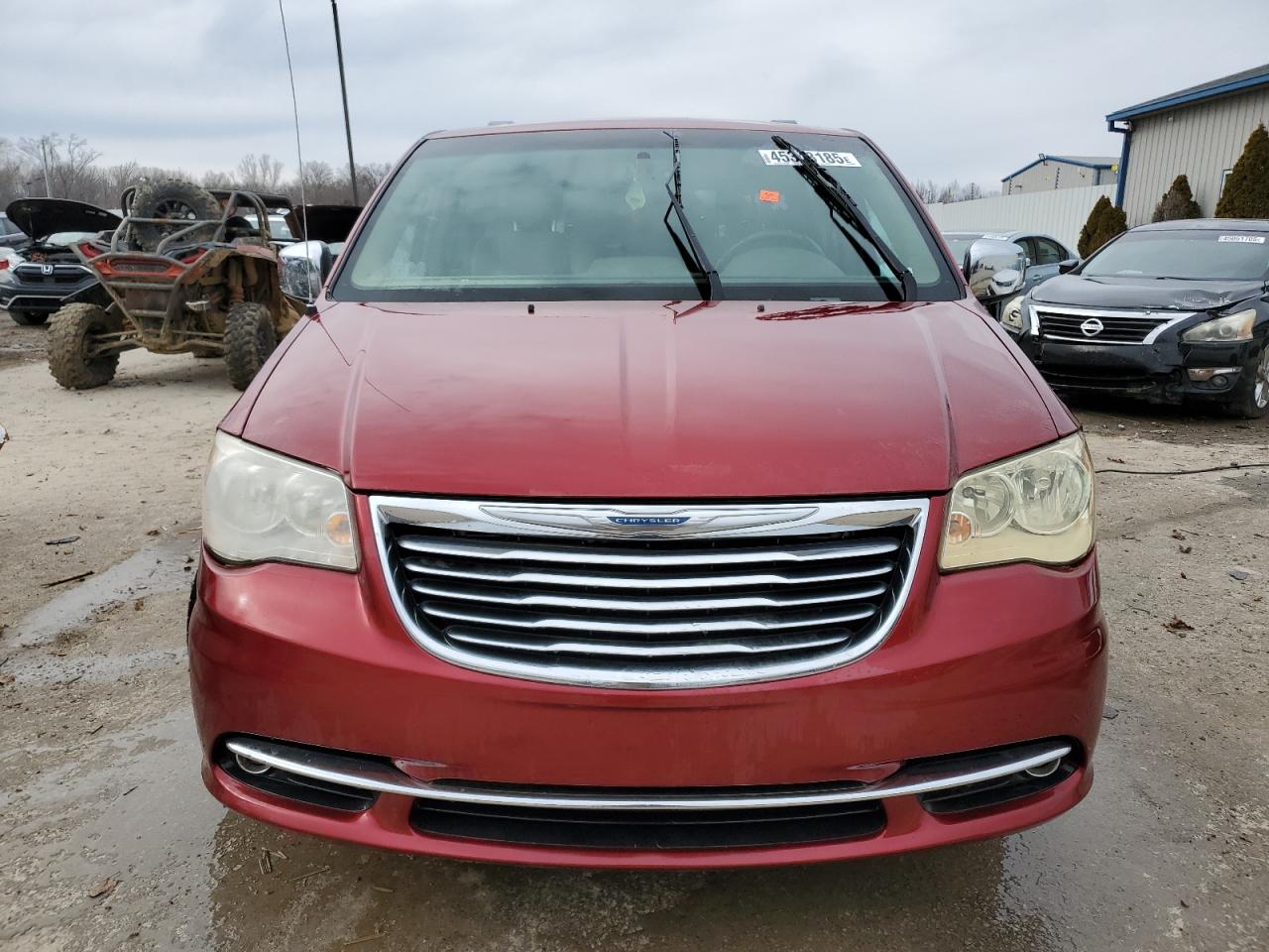 2013 Chrysler Town & Country - Image 5