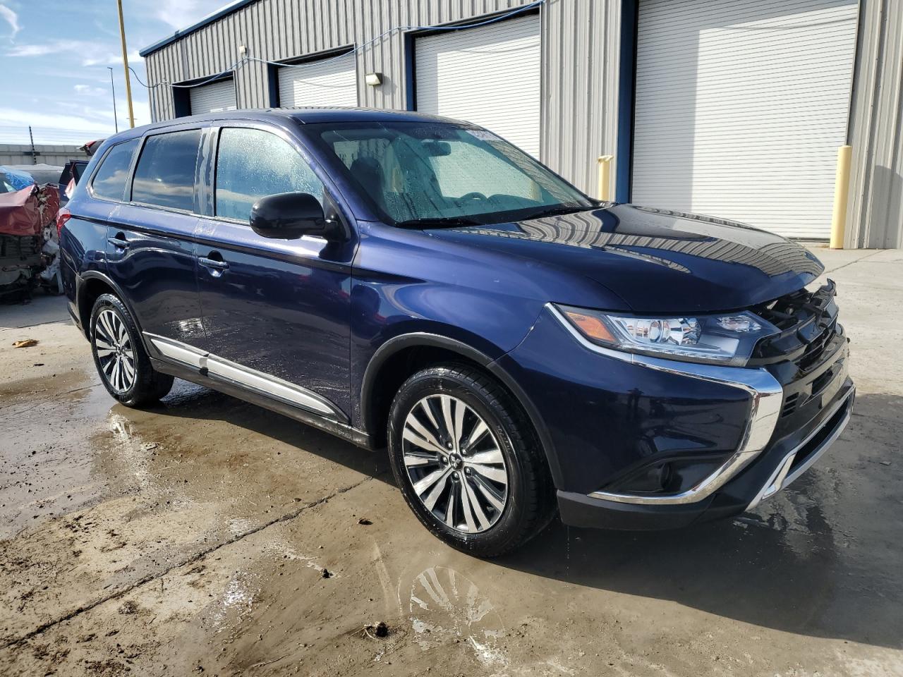 2020 Mitsubishi Outlander - Image 4