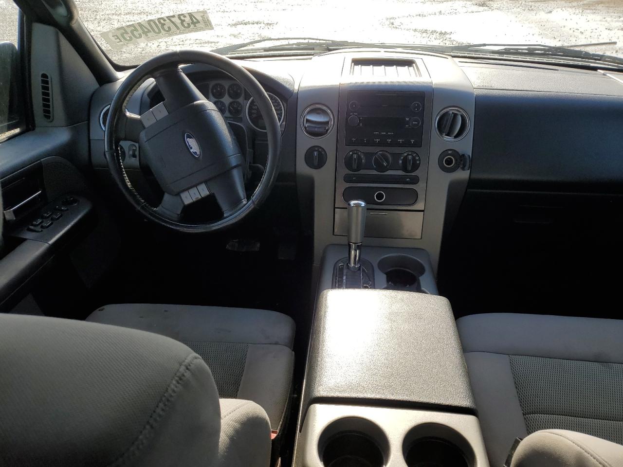 2005 Ford F-150 - Image 8