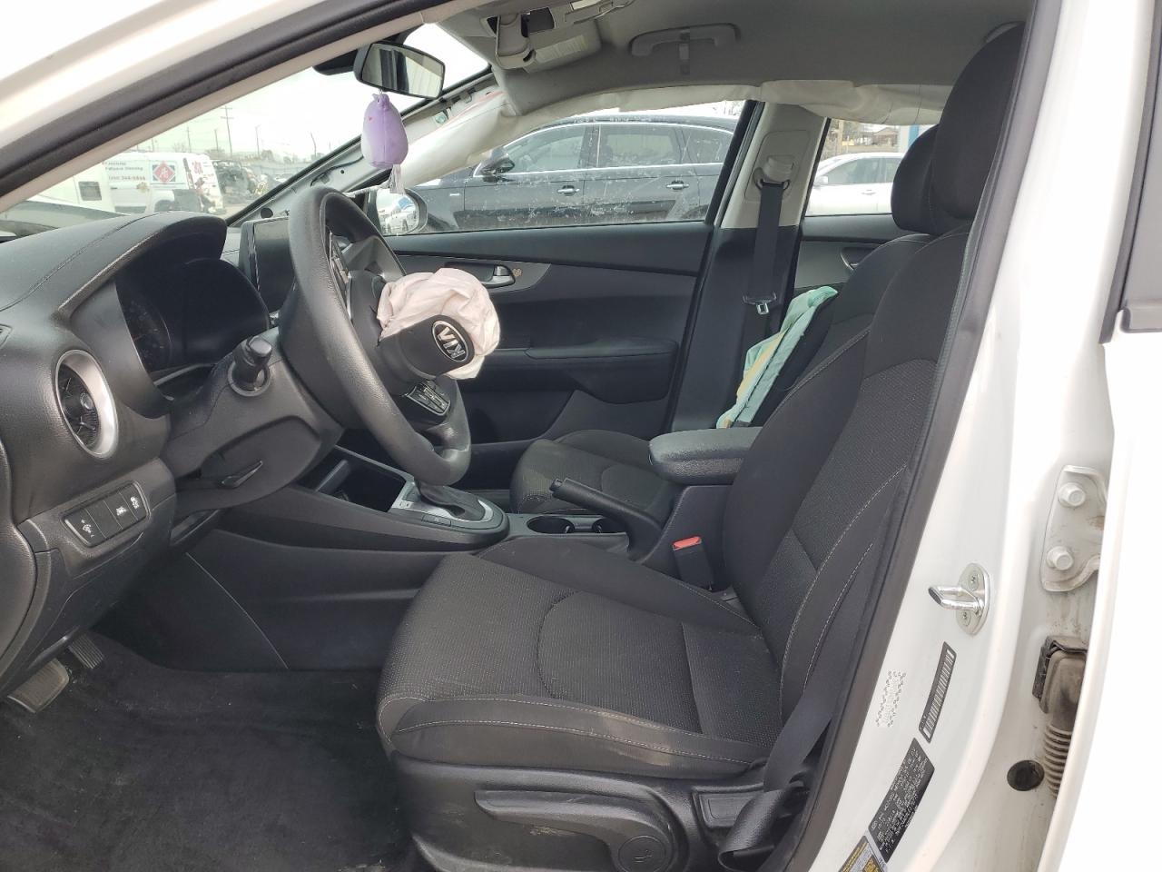 2020 Kia Forte - Image 7