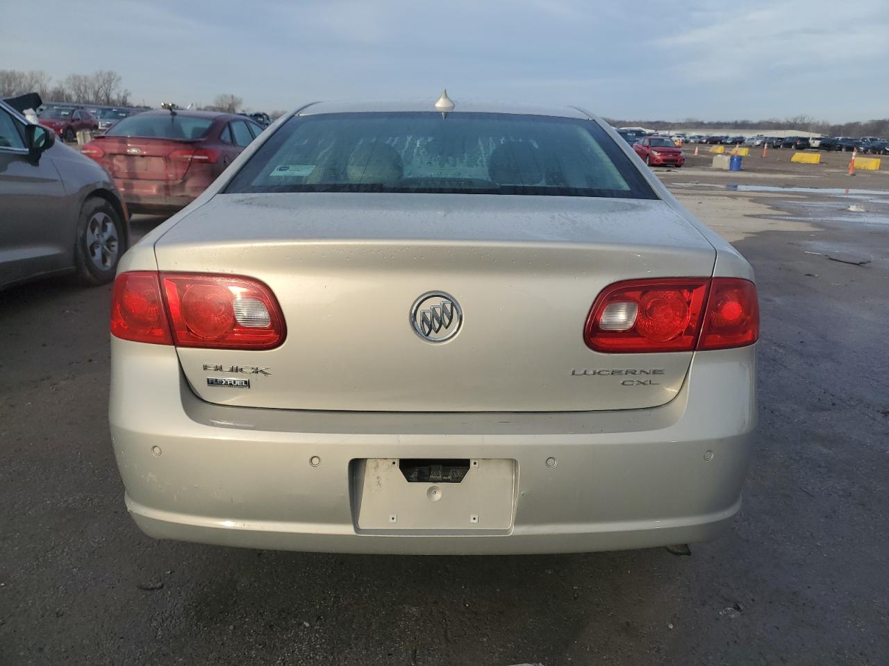 2009 Buick Lucerne - Image 6