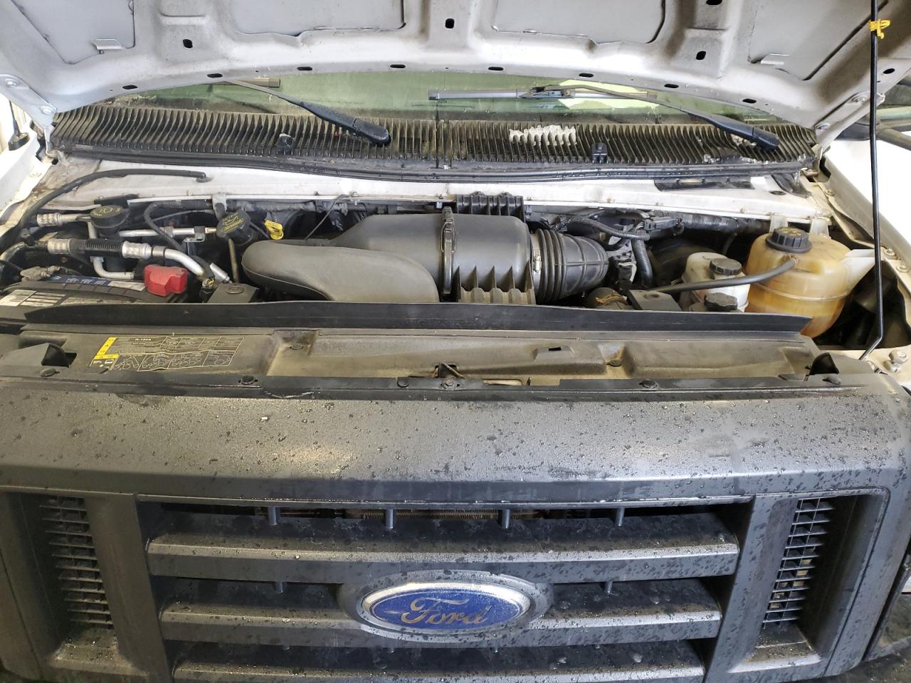 2014 Ford Econoline - Image 11