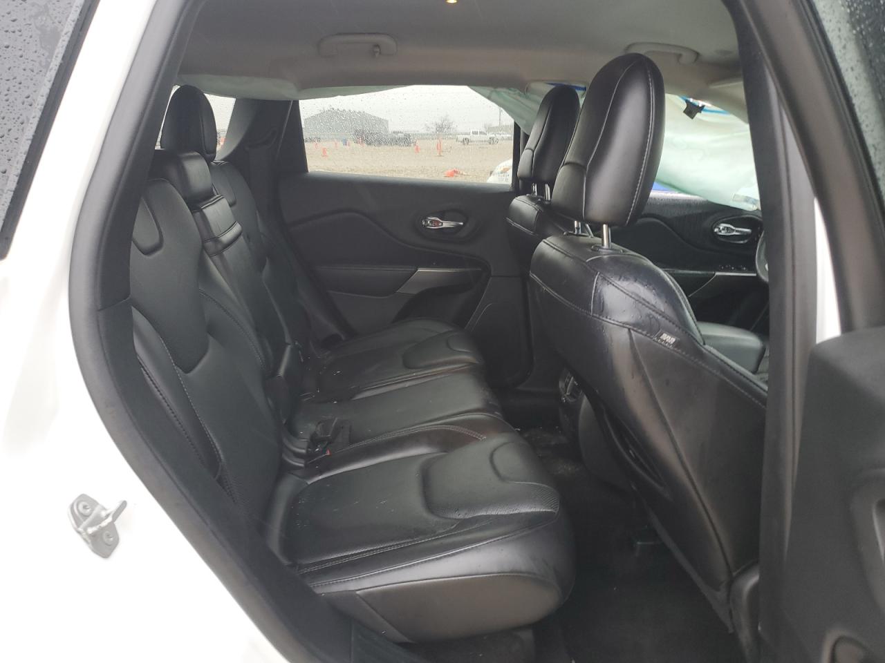 2019 Jeep Grand Cherokee - Image 11