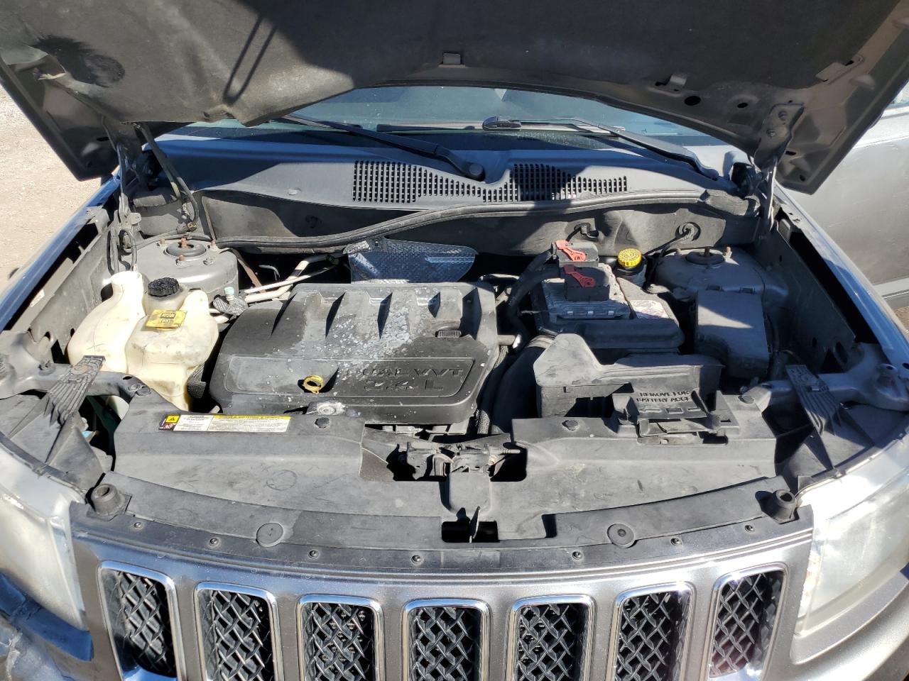 2011 Jeep Compass - Image 12