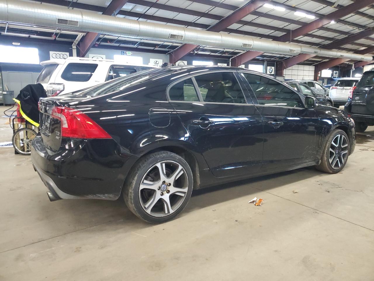 2017 Volvo S60 - Image 3