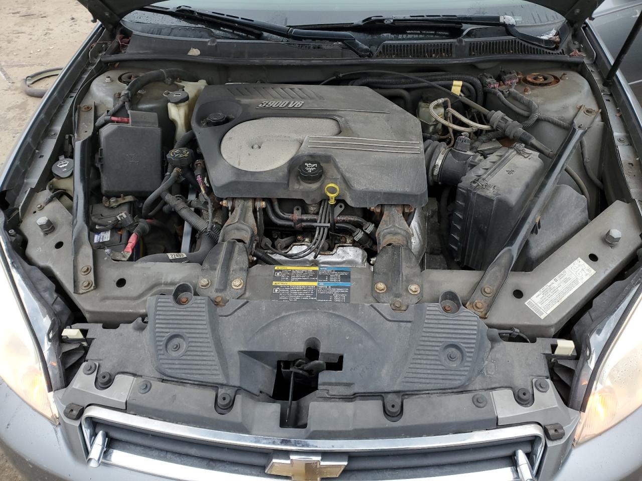 2006 Chevrolet Impala - Image 11