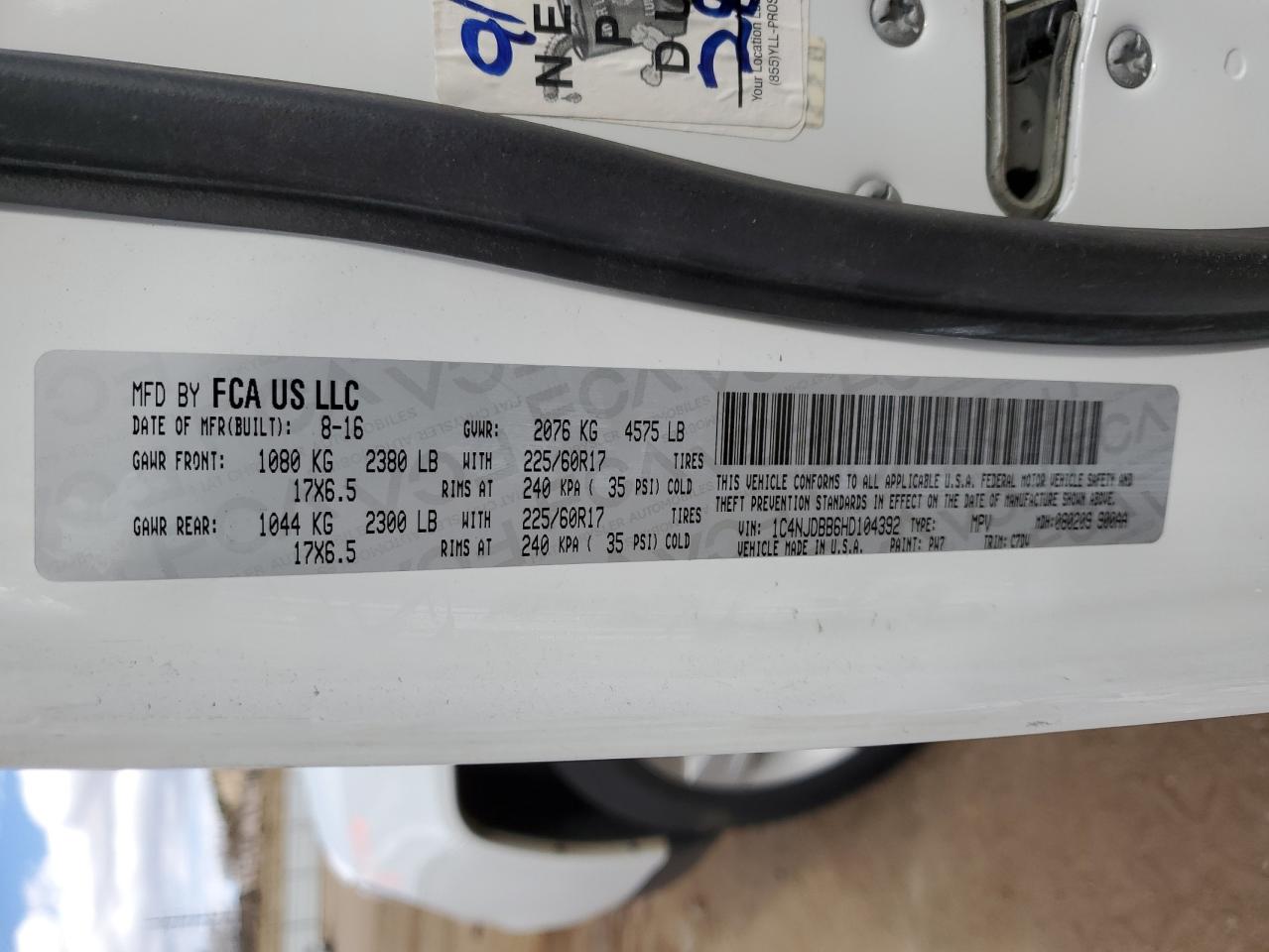 2017 Jeep Compass - Image 13