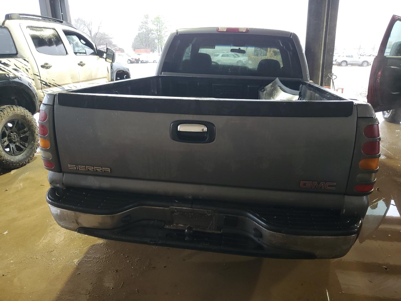 2001 GMC New Sierra C1500 VIN: 2GTEC19V011321866 Lot: 45039665
