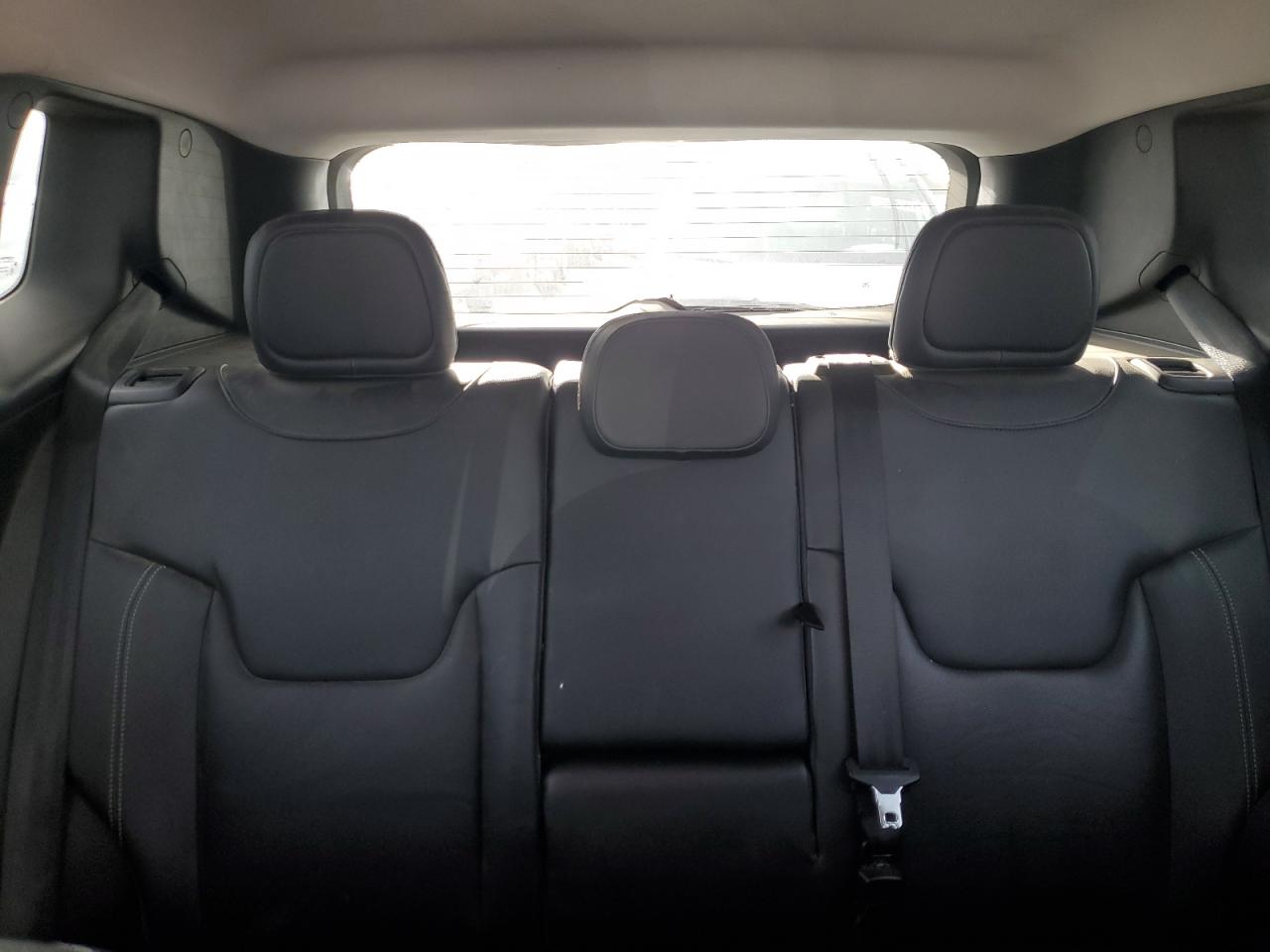 2015 Jeep Renegade - Image 10