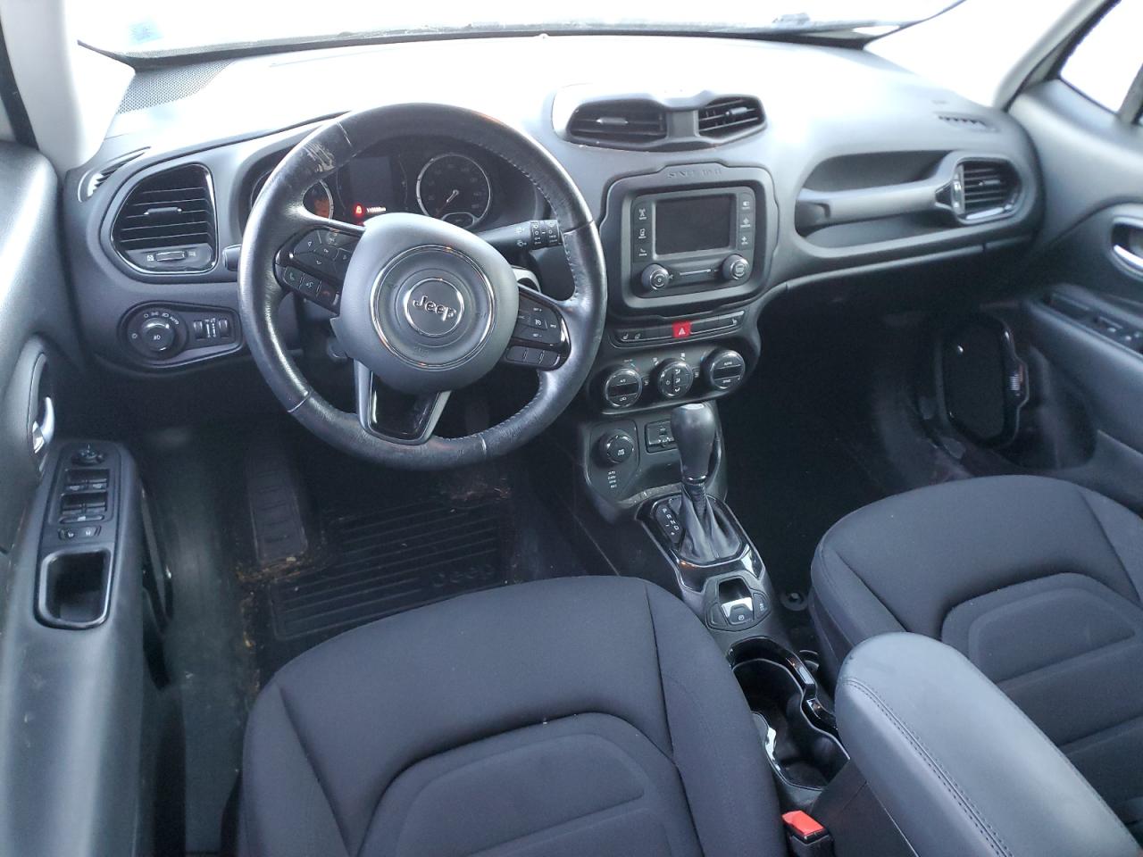 2017 Jeep Renegade - Image 8