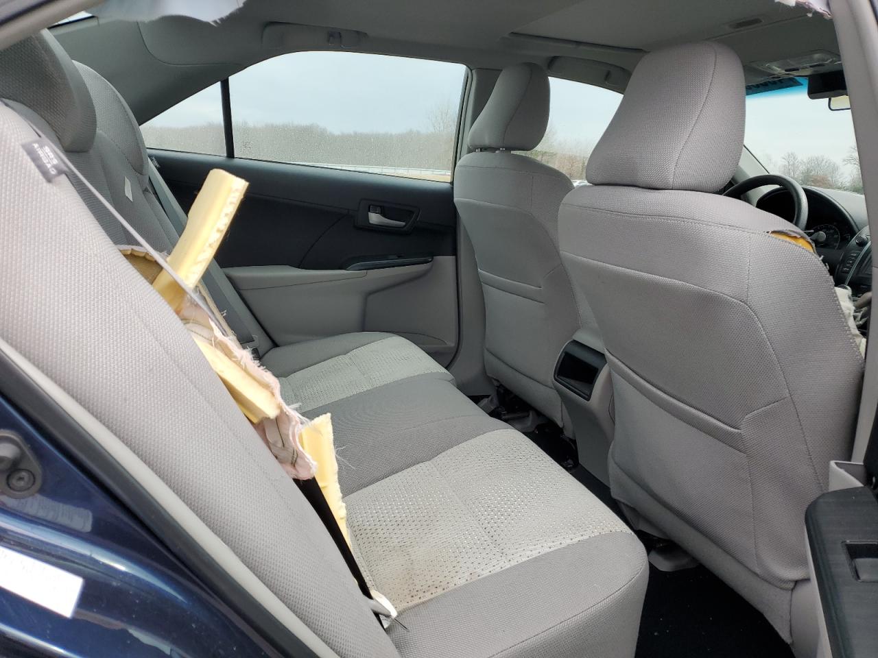 2014 Toyota Camry - Image 11