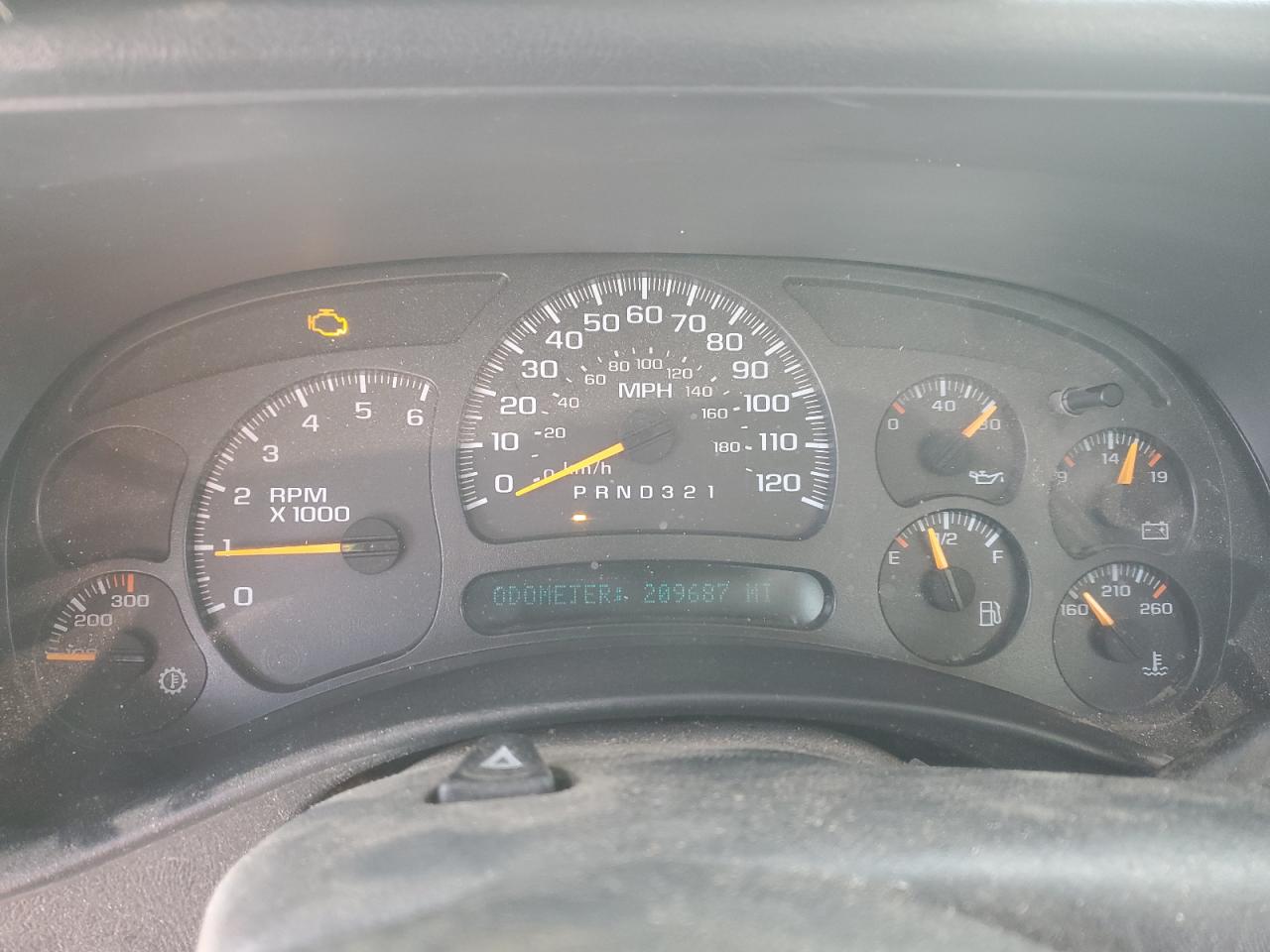 2007 Chevrolet Silverado - Image 9