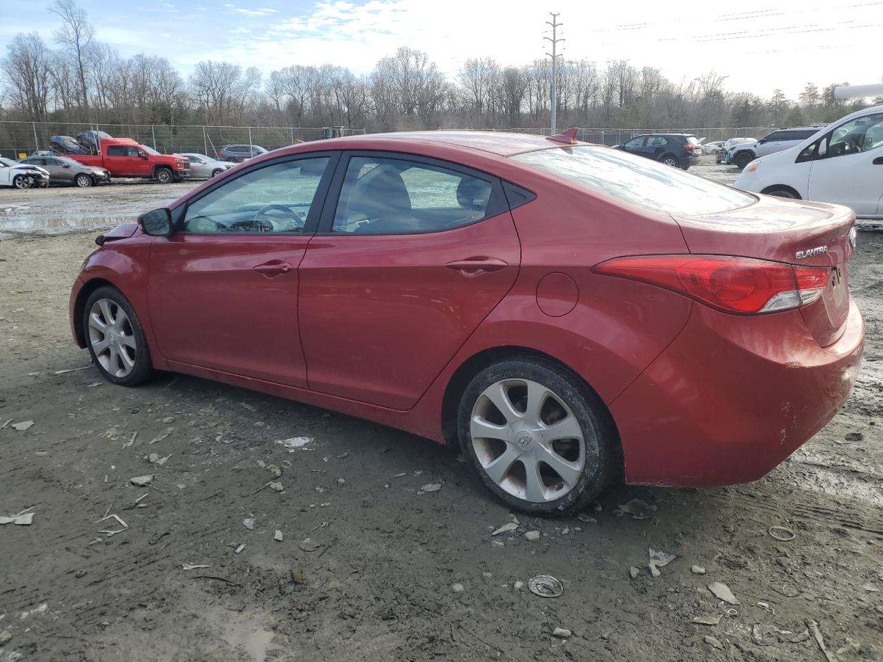 2013 Hyundai Elantra - Image 2