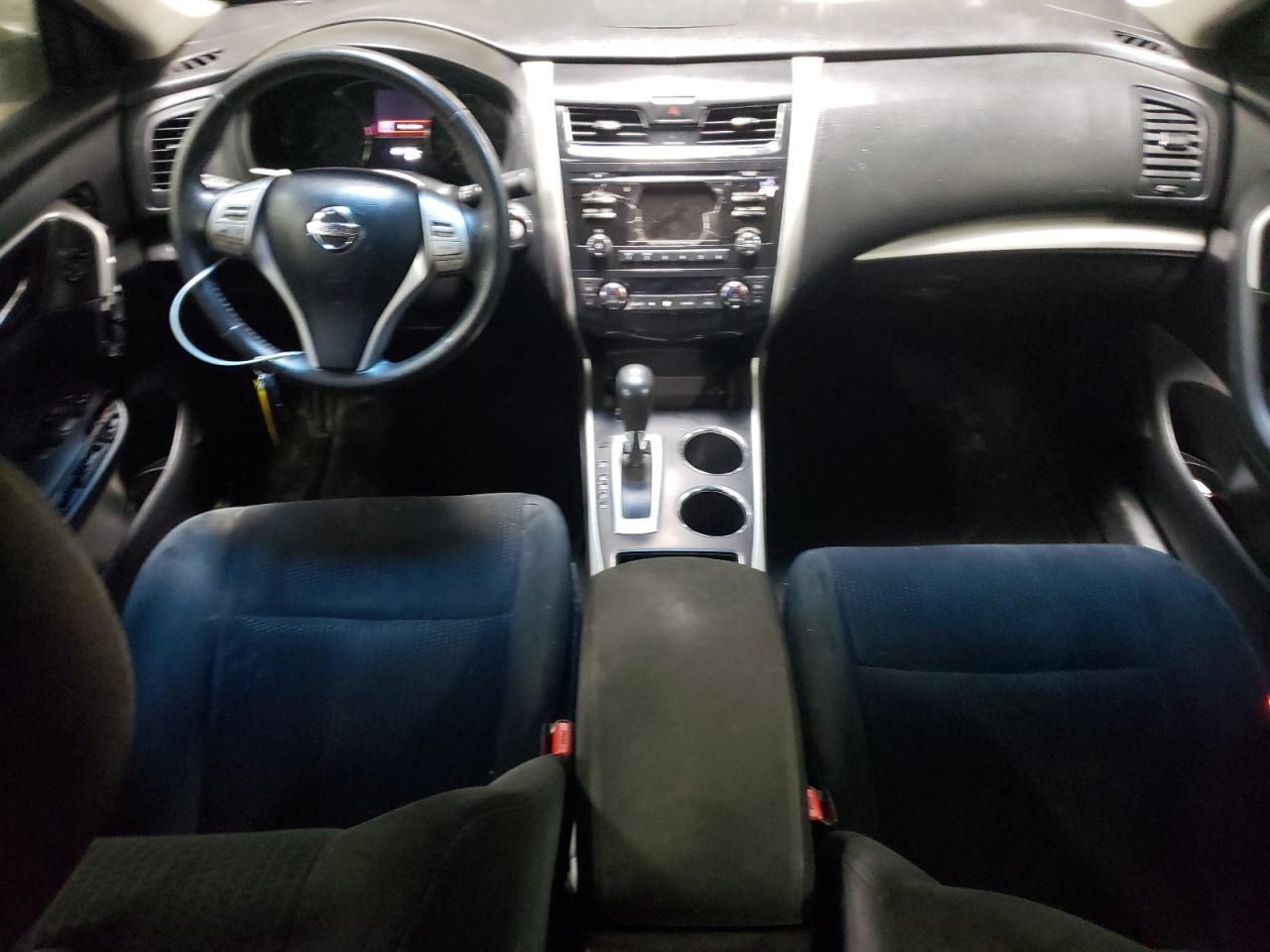 2015 Nissan Altima - Image 8