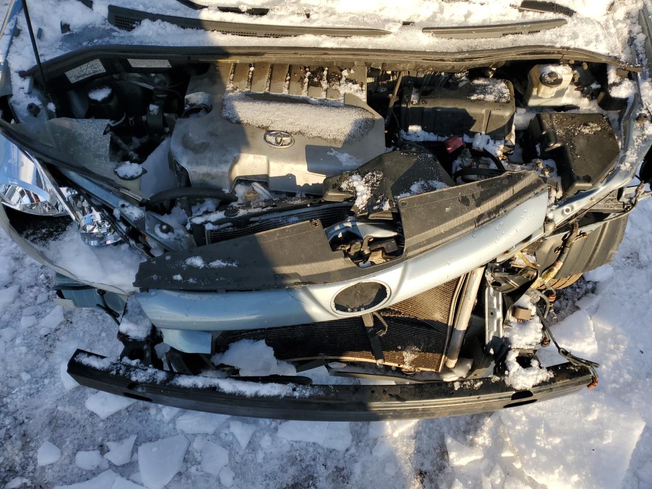 2010 Toyota Sienna - Image 12
