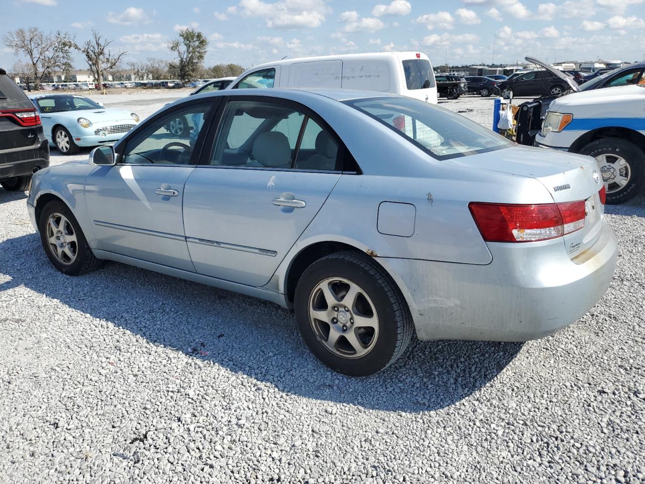 2006 Hyundai Sonata - Image 2
