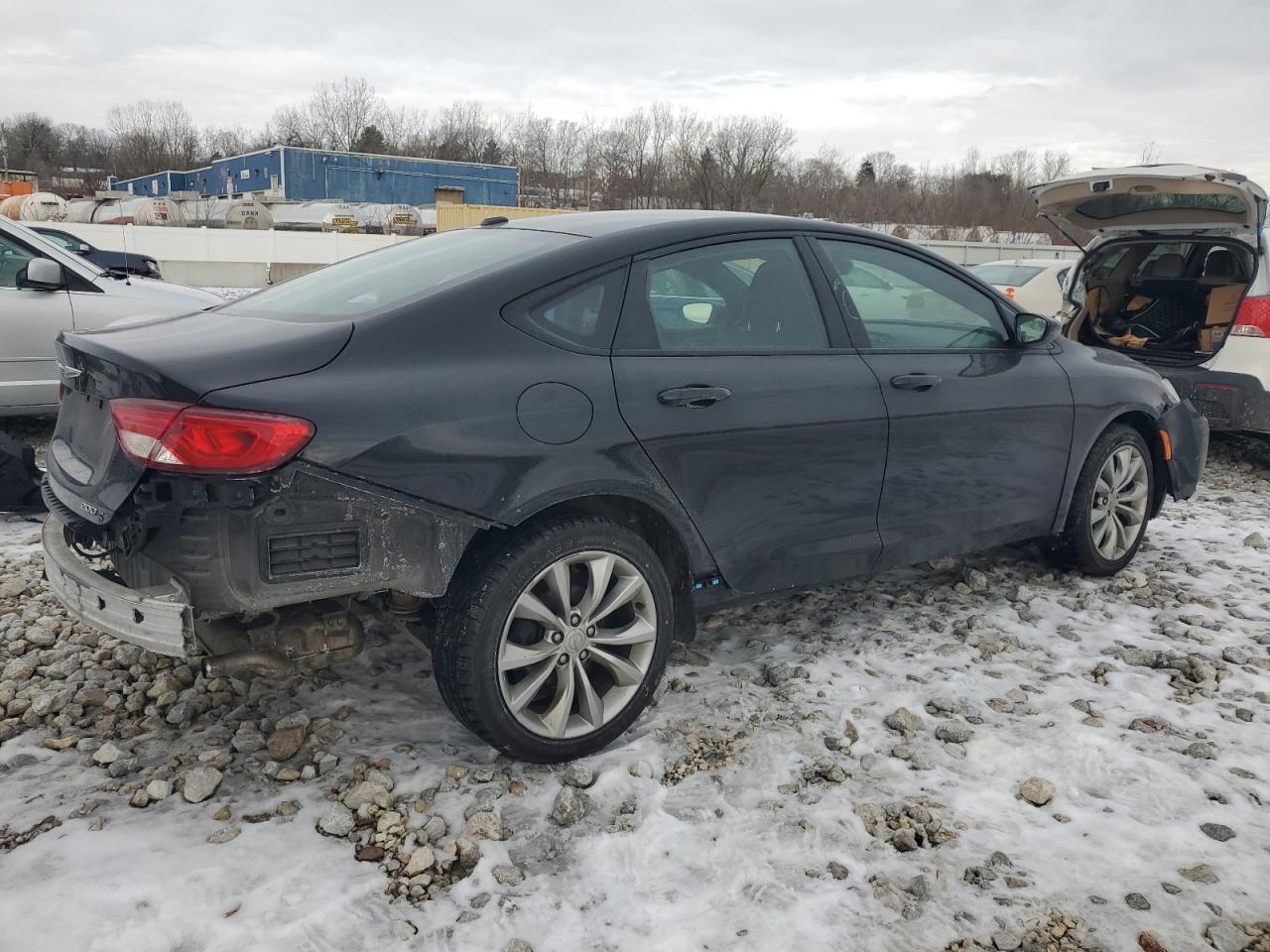 2015 Chrysler 200 - Image 3