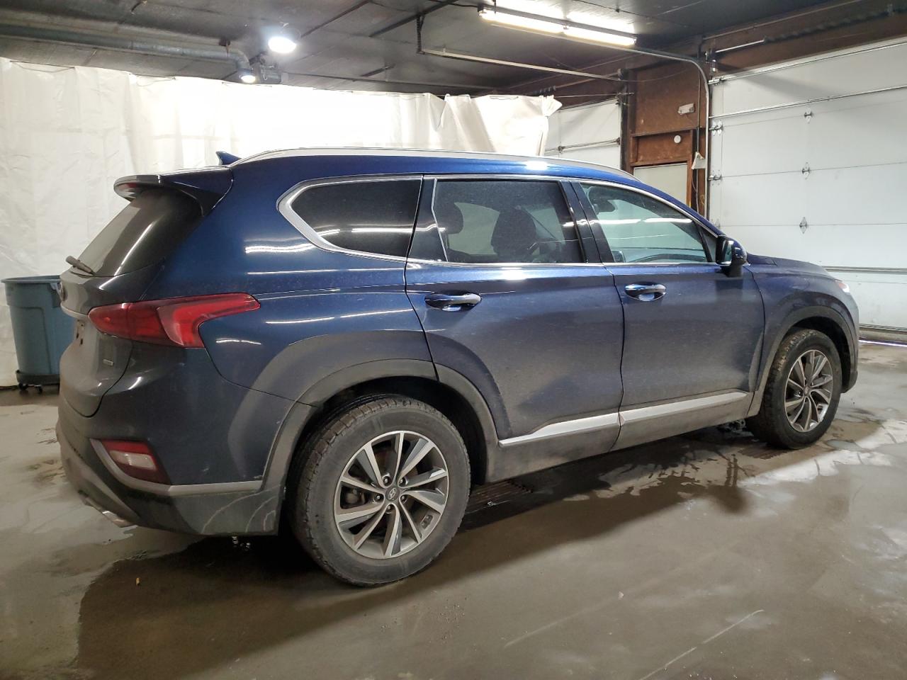 2019 Hyundai Santa Fe - Image 3