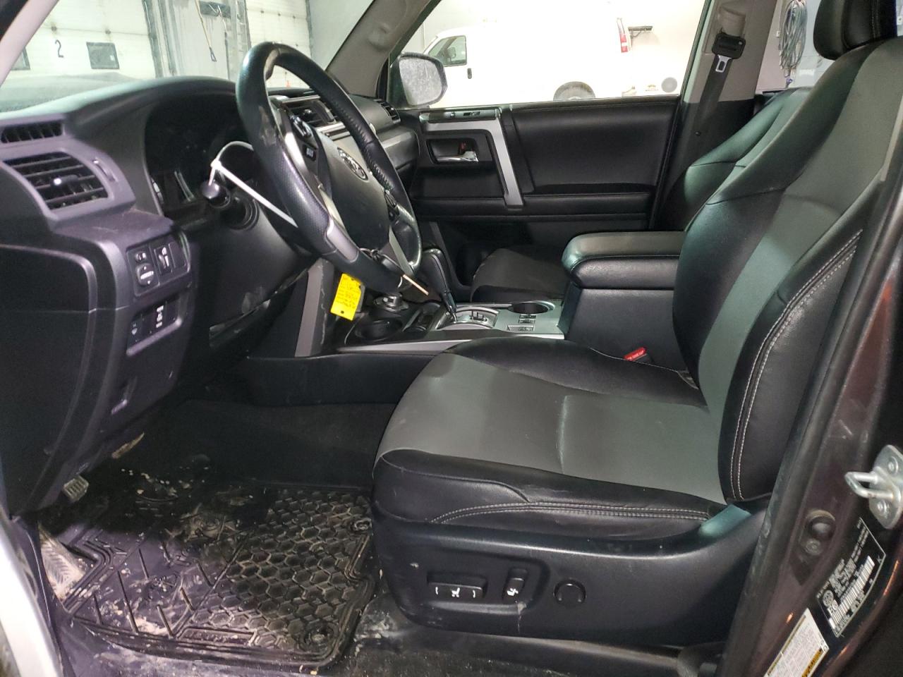 2017 Toyota 4Runner - Image 7