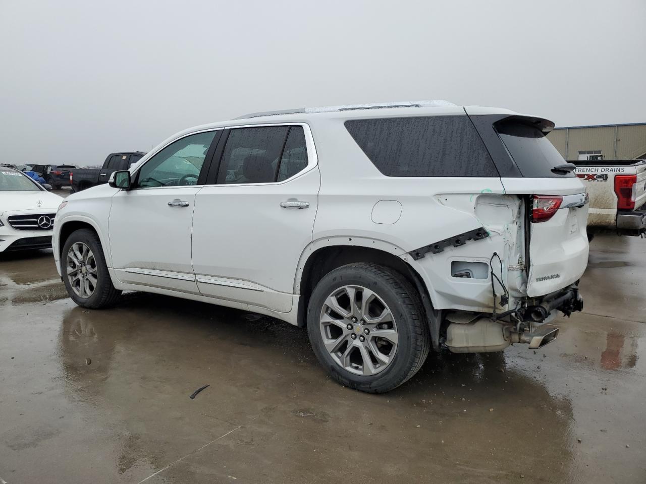 2019 Chevrolet Traverse - Image 2