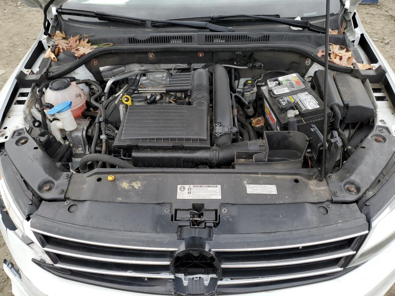 2018 Volkswagen Jetta - Image 11