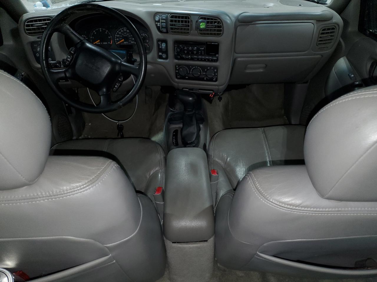 2001 GMC Jimmy - Image 8