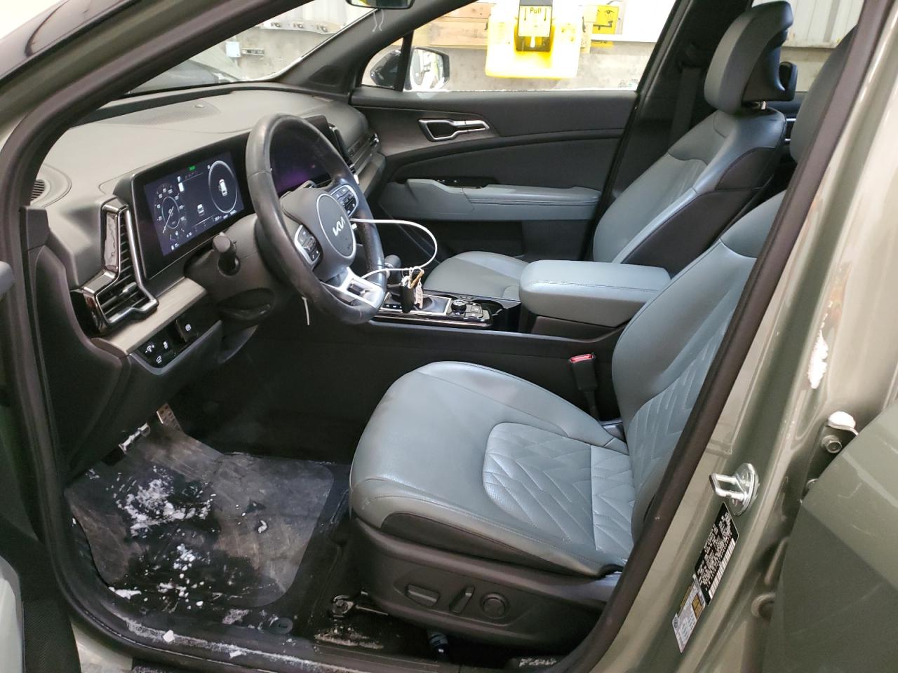 2023 Kia Sportage - Image 7