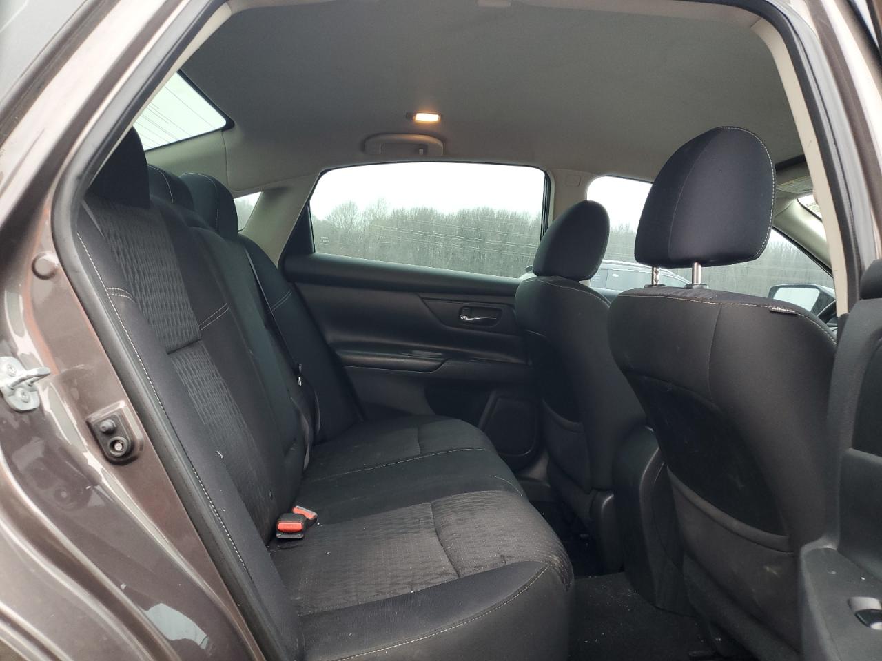 2017 Nissan Altima - Image 10