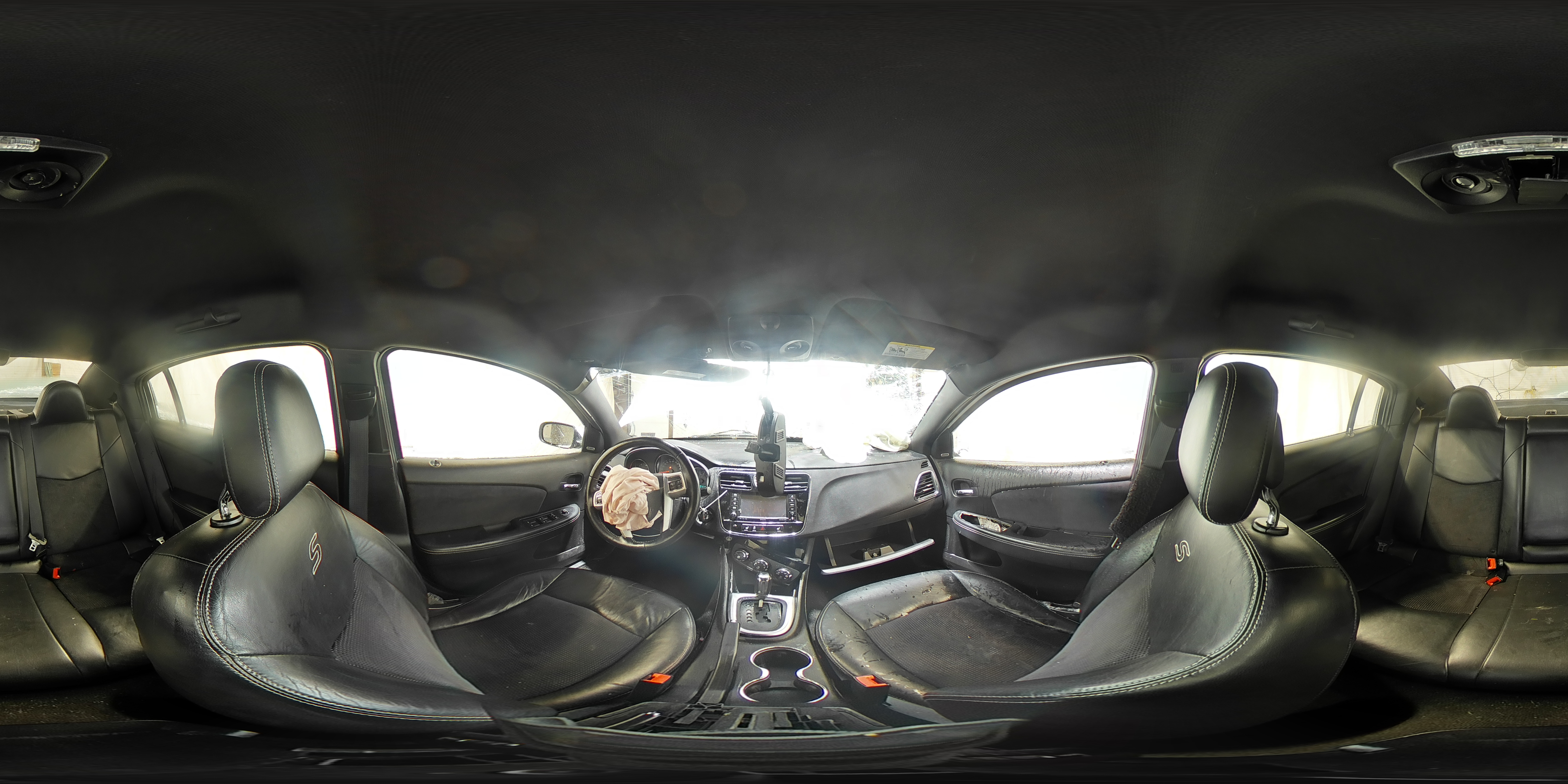 2011 Chrysler 200 - Image 13