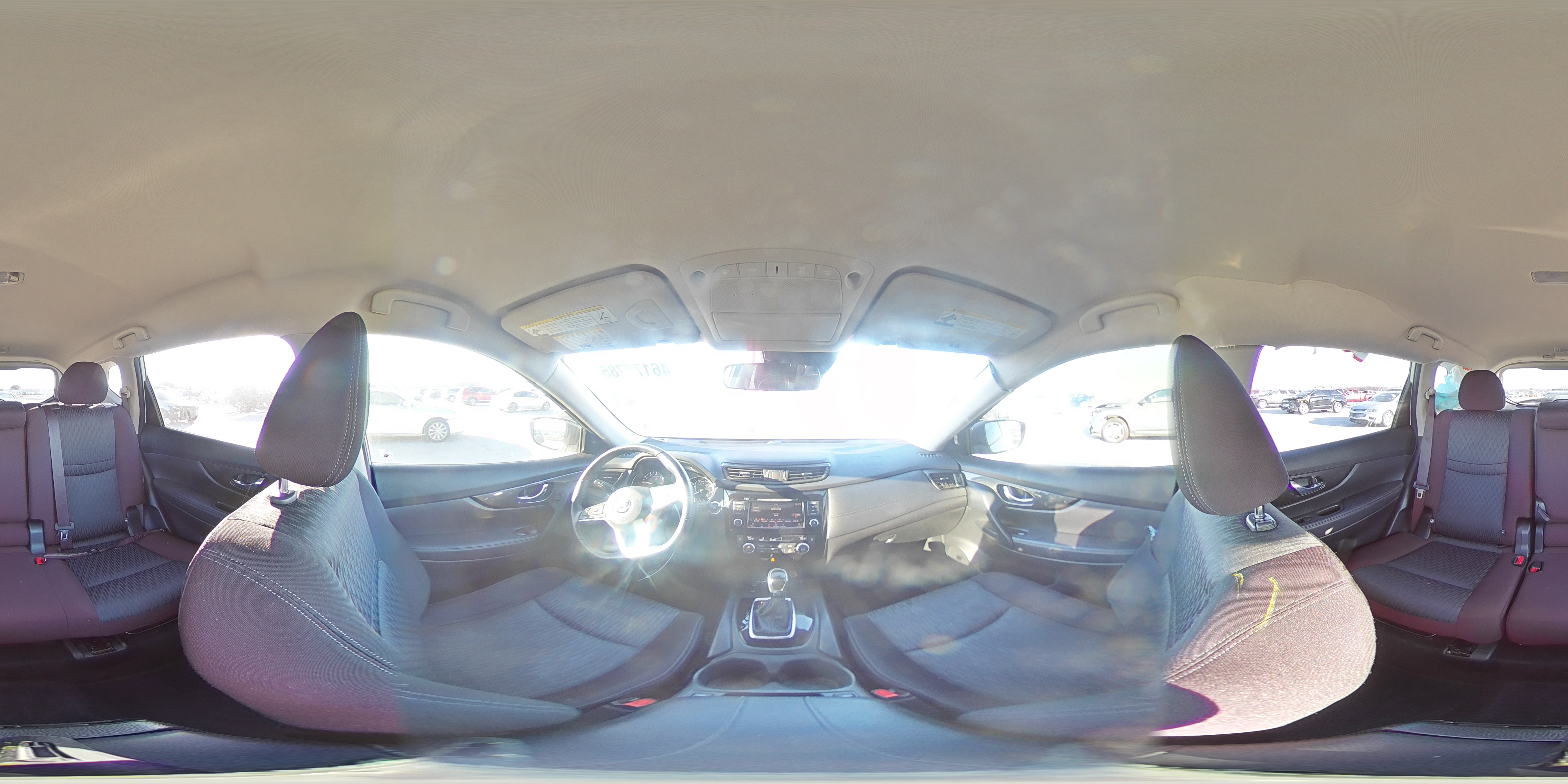2019 Nissan Rogue - Image 15