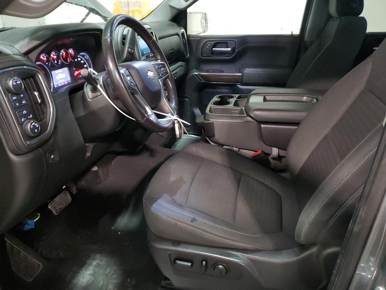 2021 Chevrolet Silverado - Image 7