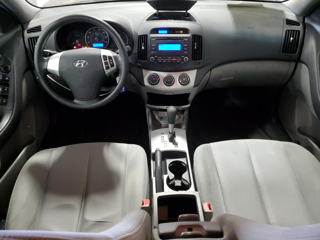 2009 Hyundai Elantra - Image 8