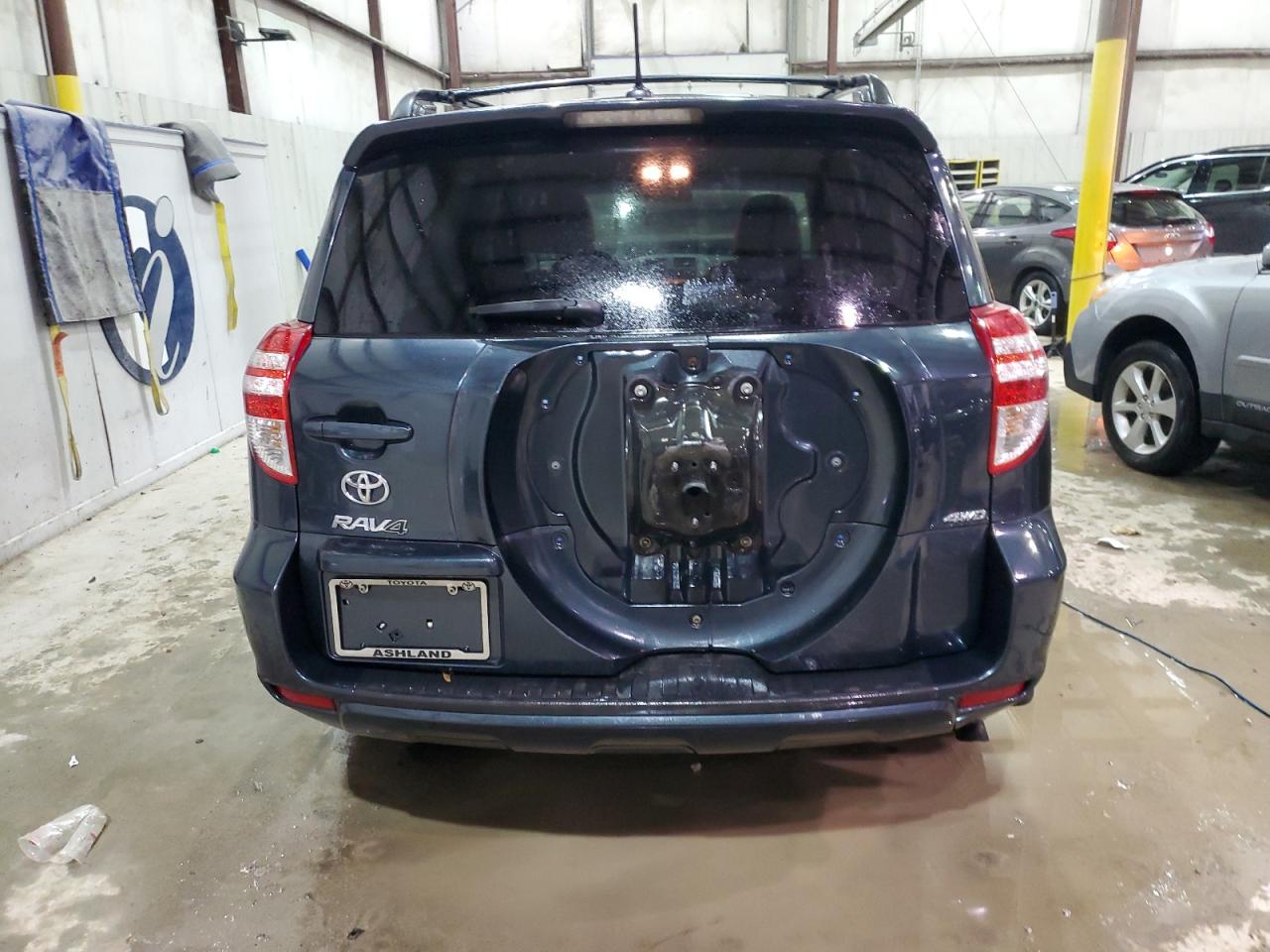2011 Toyota RAV 4 - Image 6