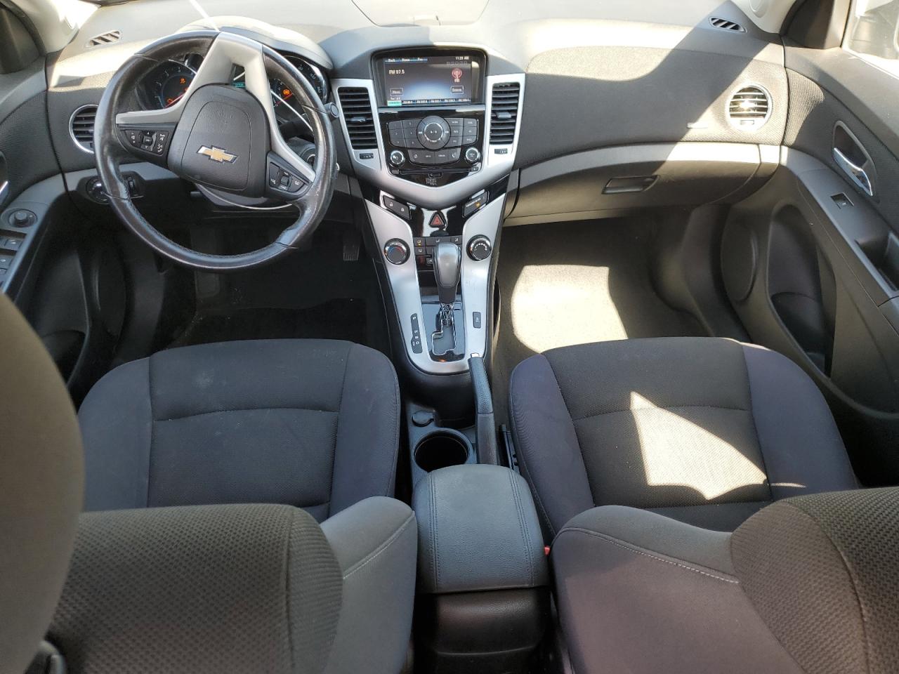 2014 Chevrolet Cruze - Image 8