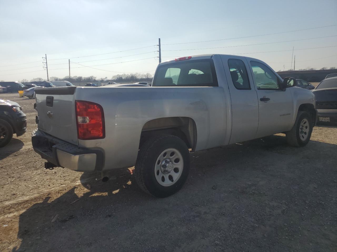 2011 Chevrolet Silverado - Image 3