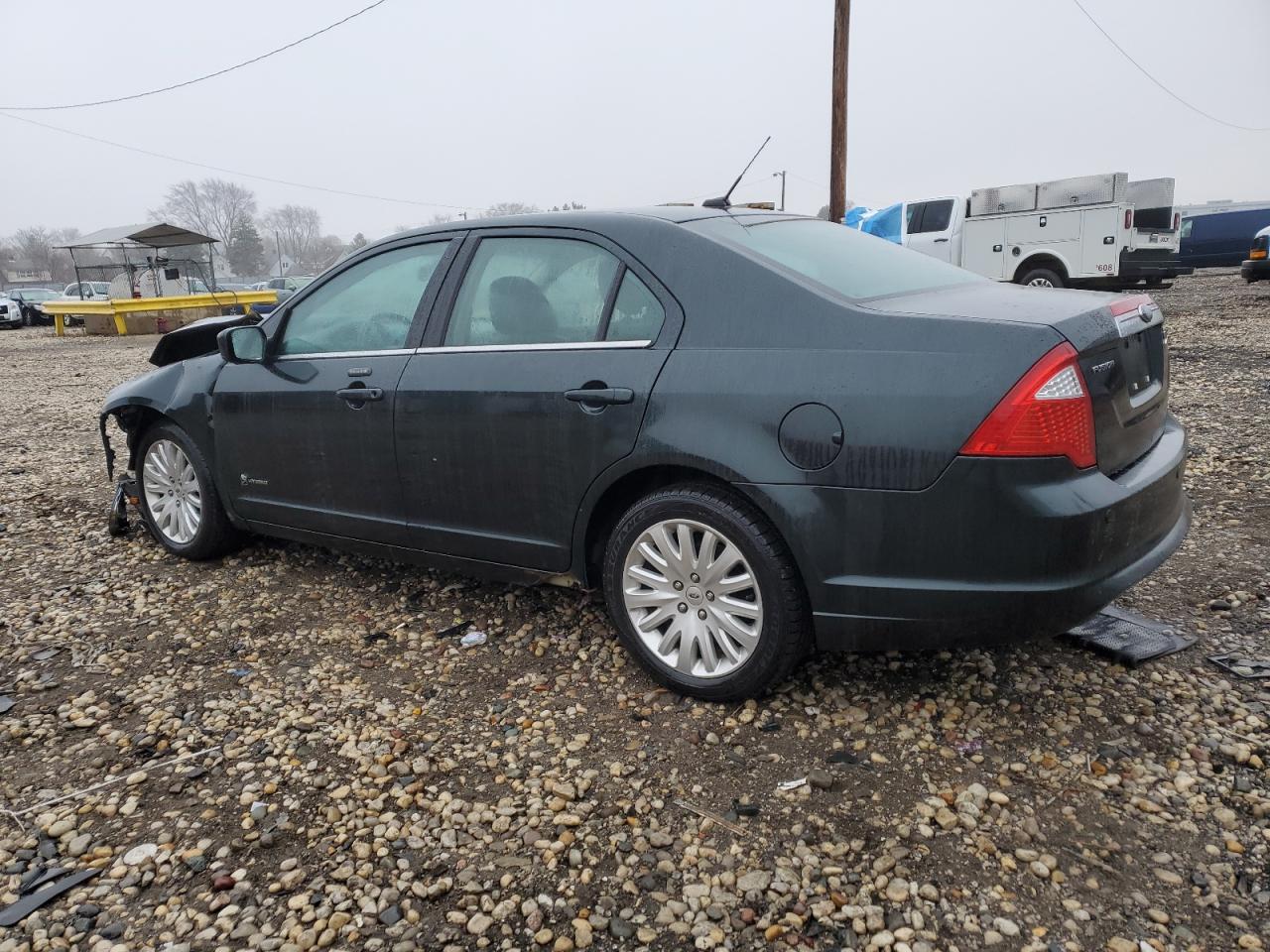 2010 Ford Fusion - Image 2