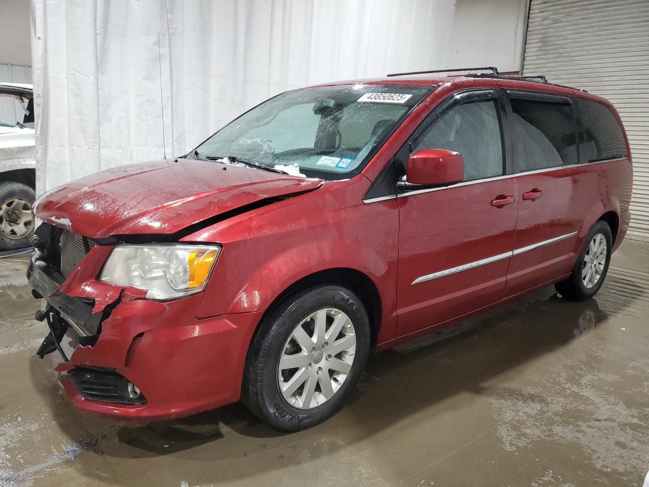 2013 Chrysler Town & Country - Image 1