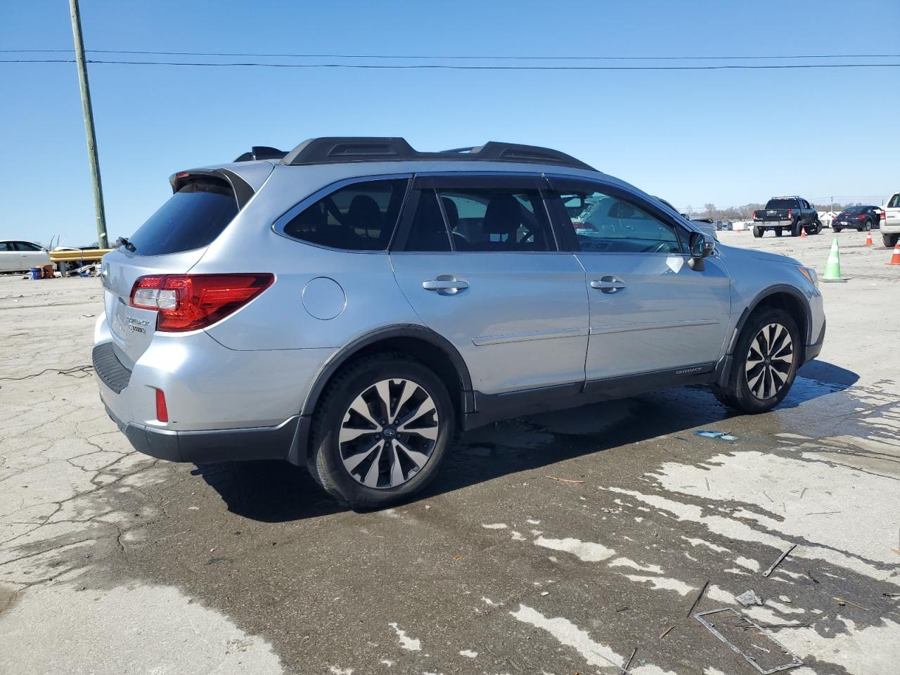 2016 Subaru Outback - Image 3