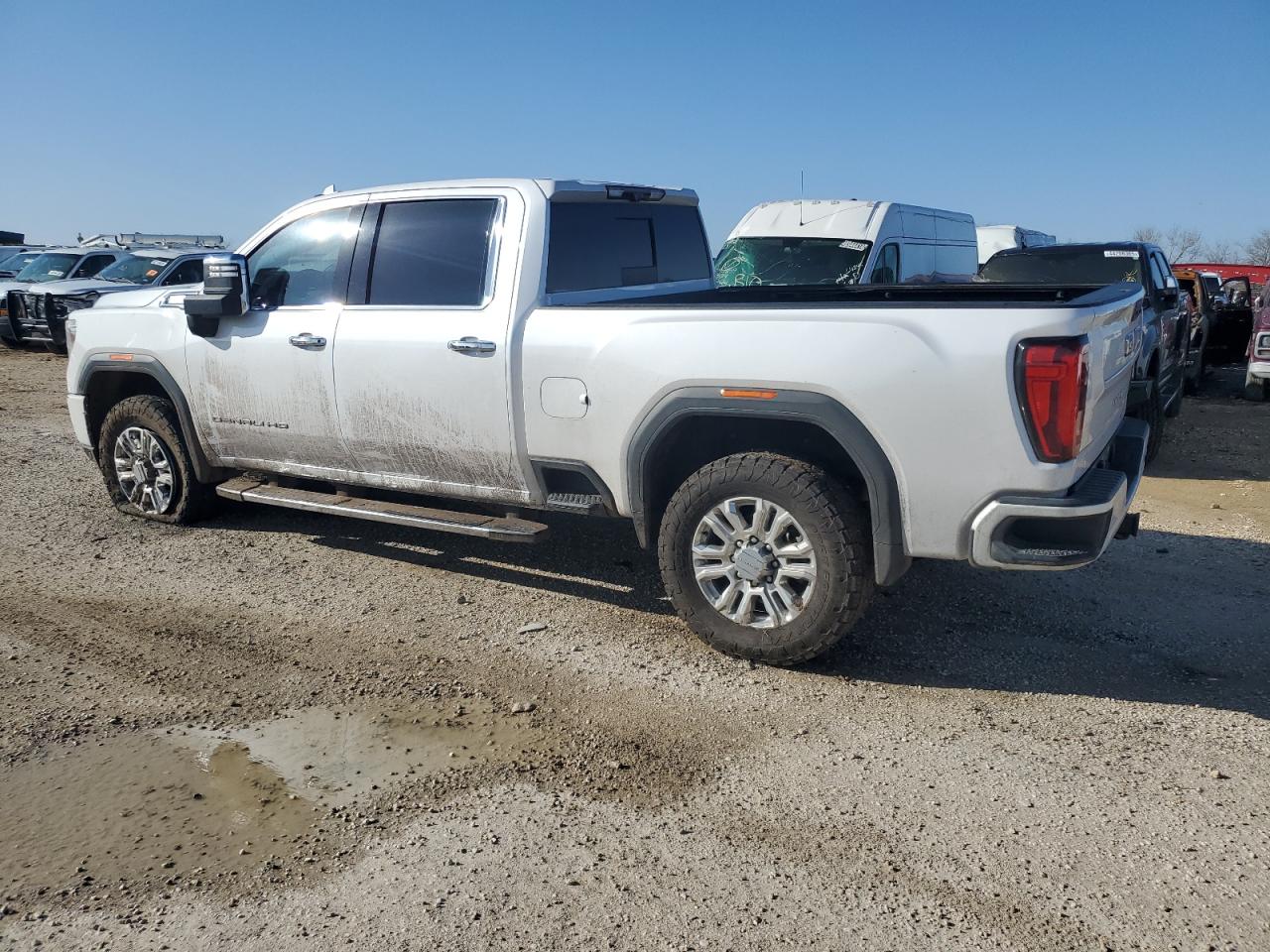2020 GMC Sierra - Image 2