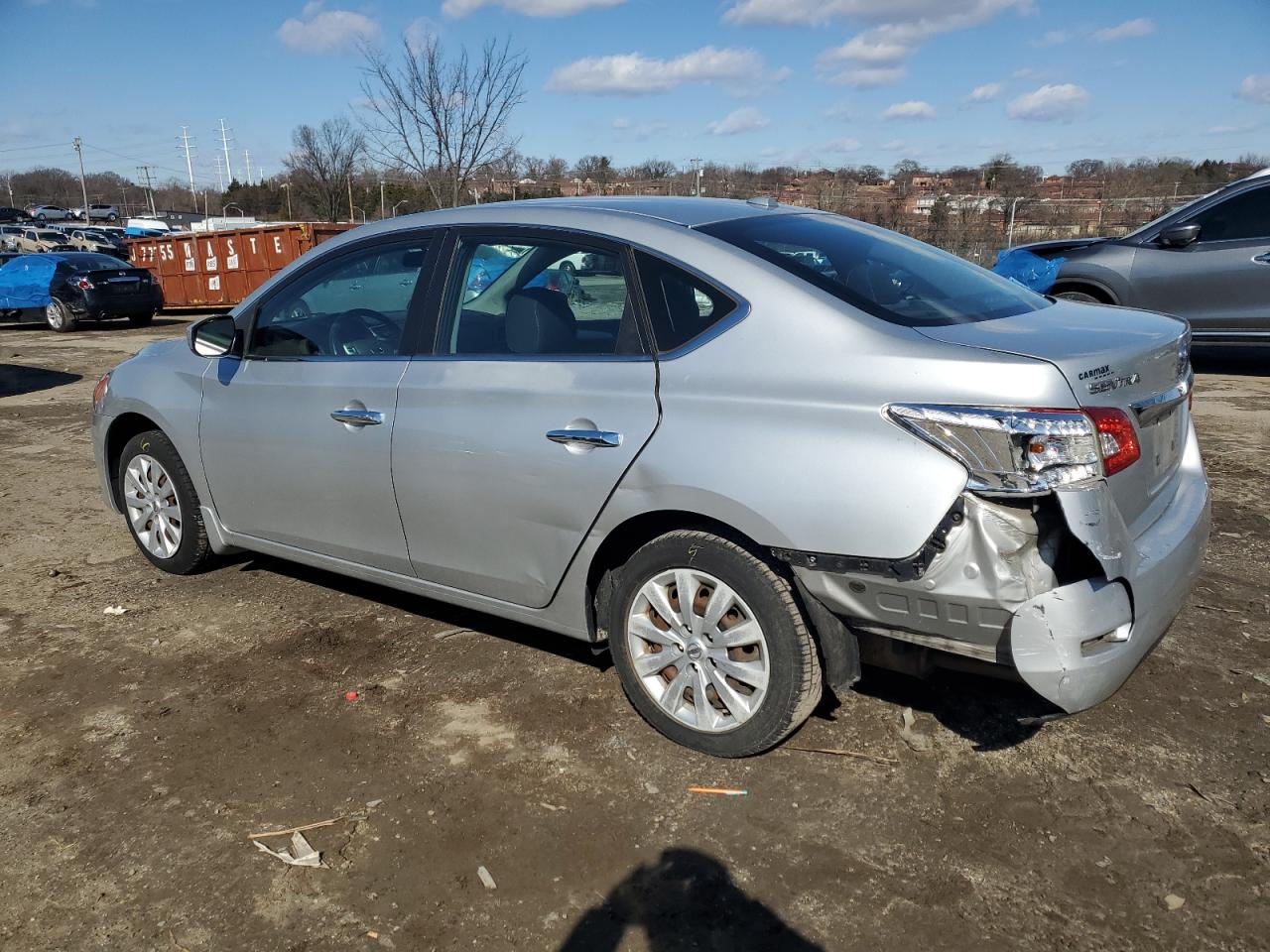 2015 Nissan Sentra - Image 2