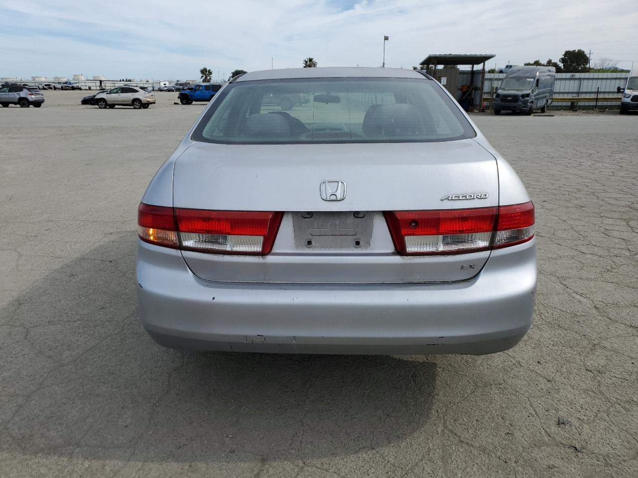 2004 Honda Accord - Image 6