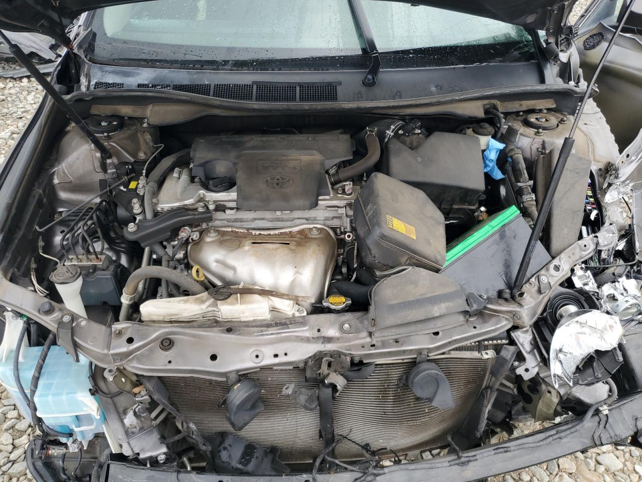 2015 Toyota Camry - Image 12
