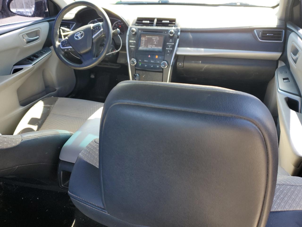 2015 Toyota Camry - Image 8