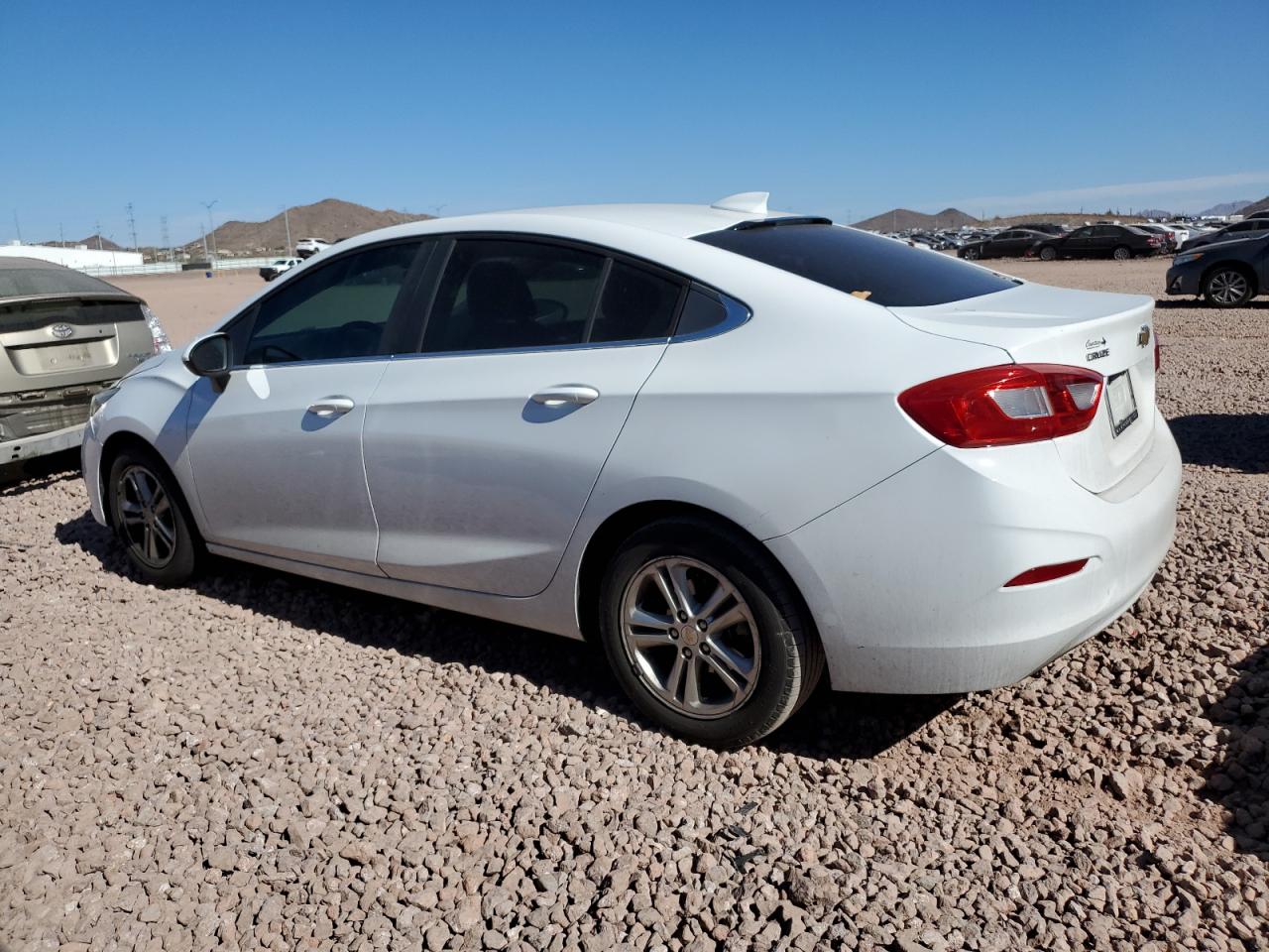 2017 Chevrolet Cruze - Image 2