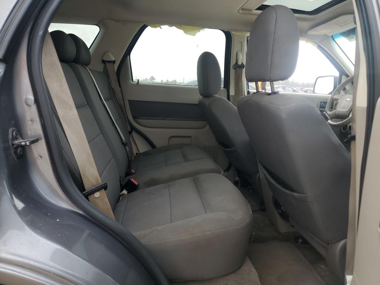 2009 Ford Escape - Image 12