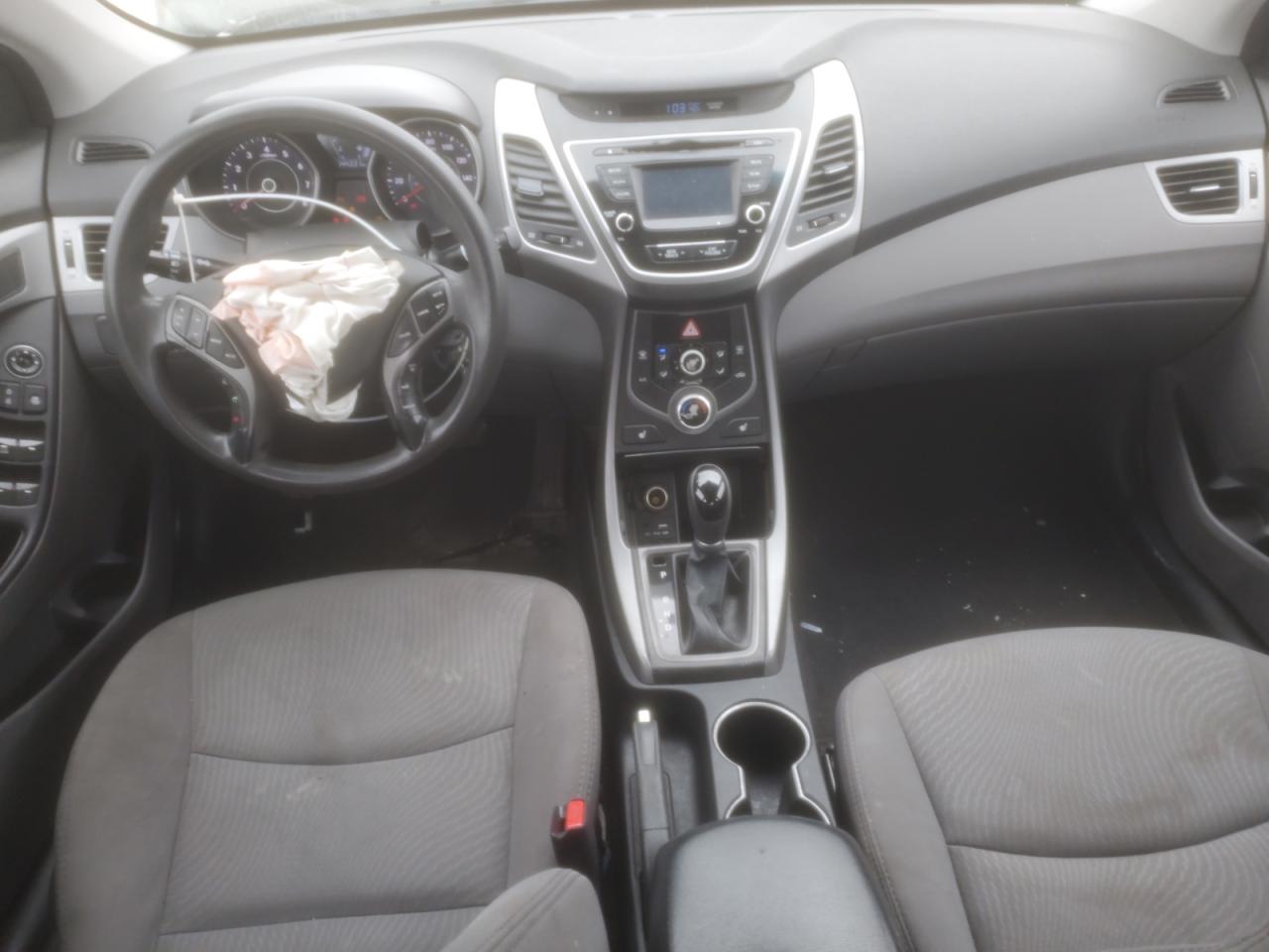 2014 Hyundai Elantra - Image 8