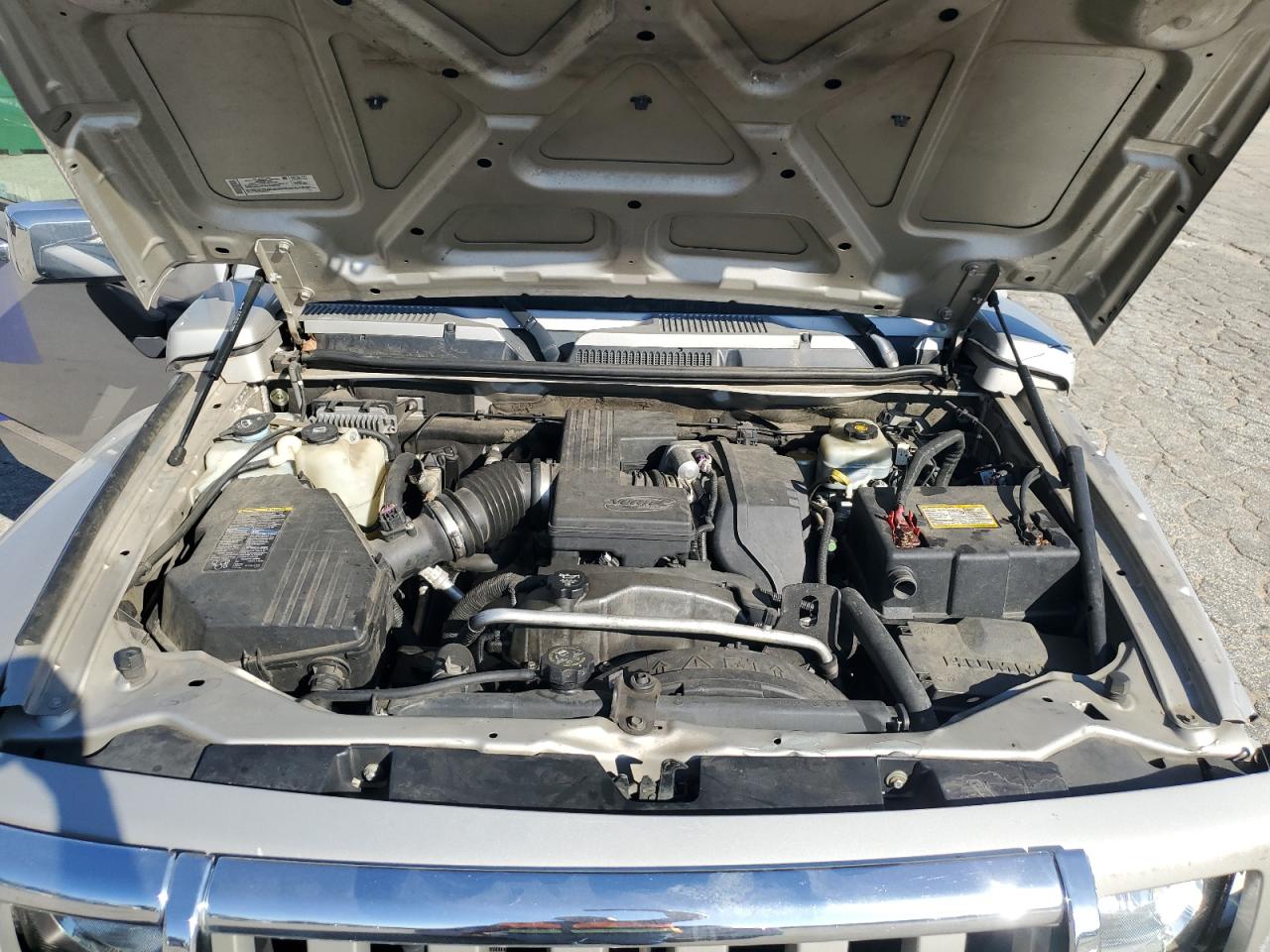 2007 Hummer H3 - Image 12