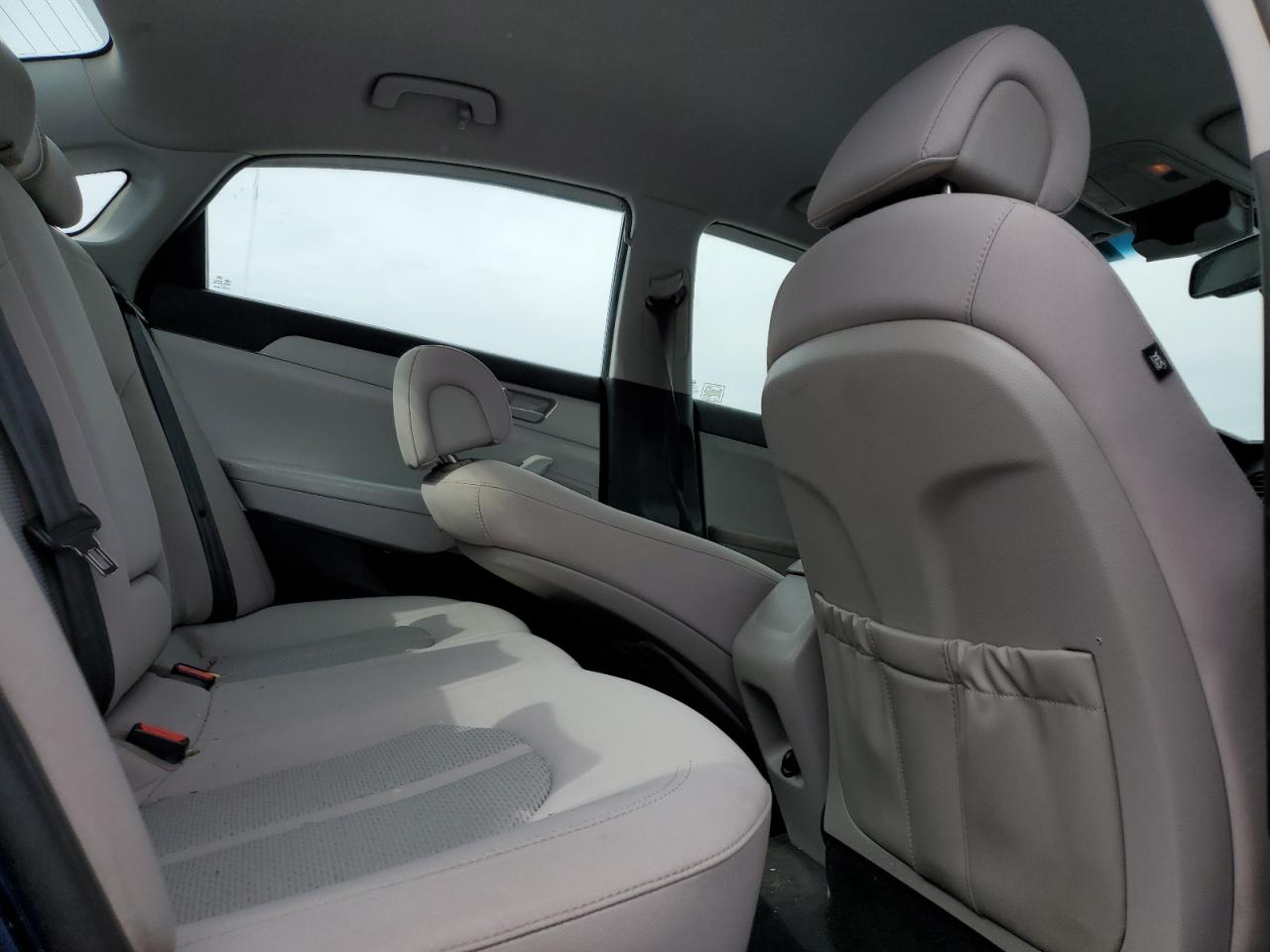2017 Hyundai Sonata - Image 10
