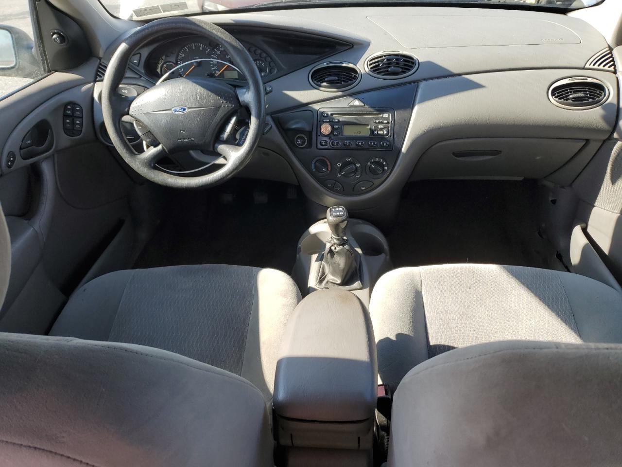 2000 Ford Focus - Image 8