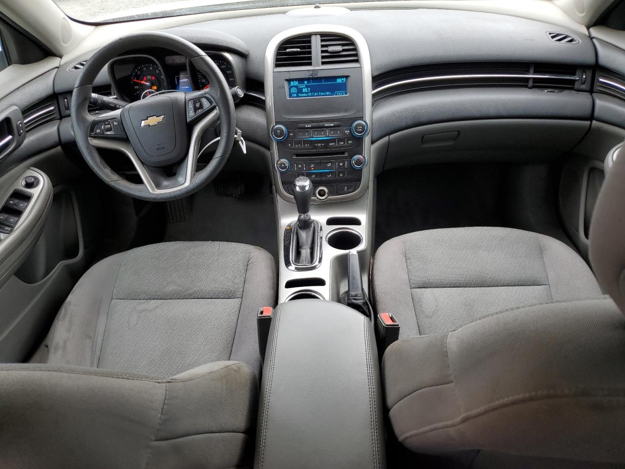 2014 Chevrolet Malibu - Image 8
